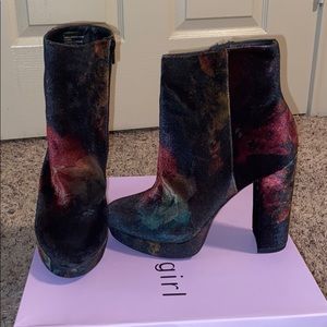Velvet floral boots
